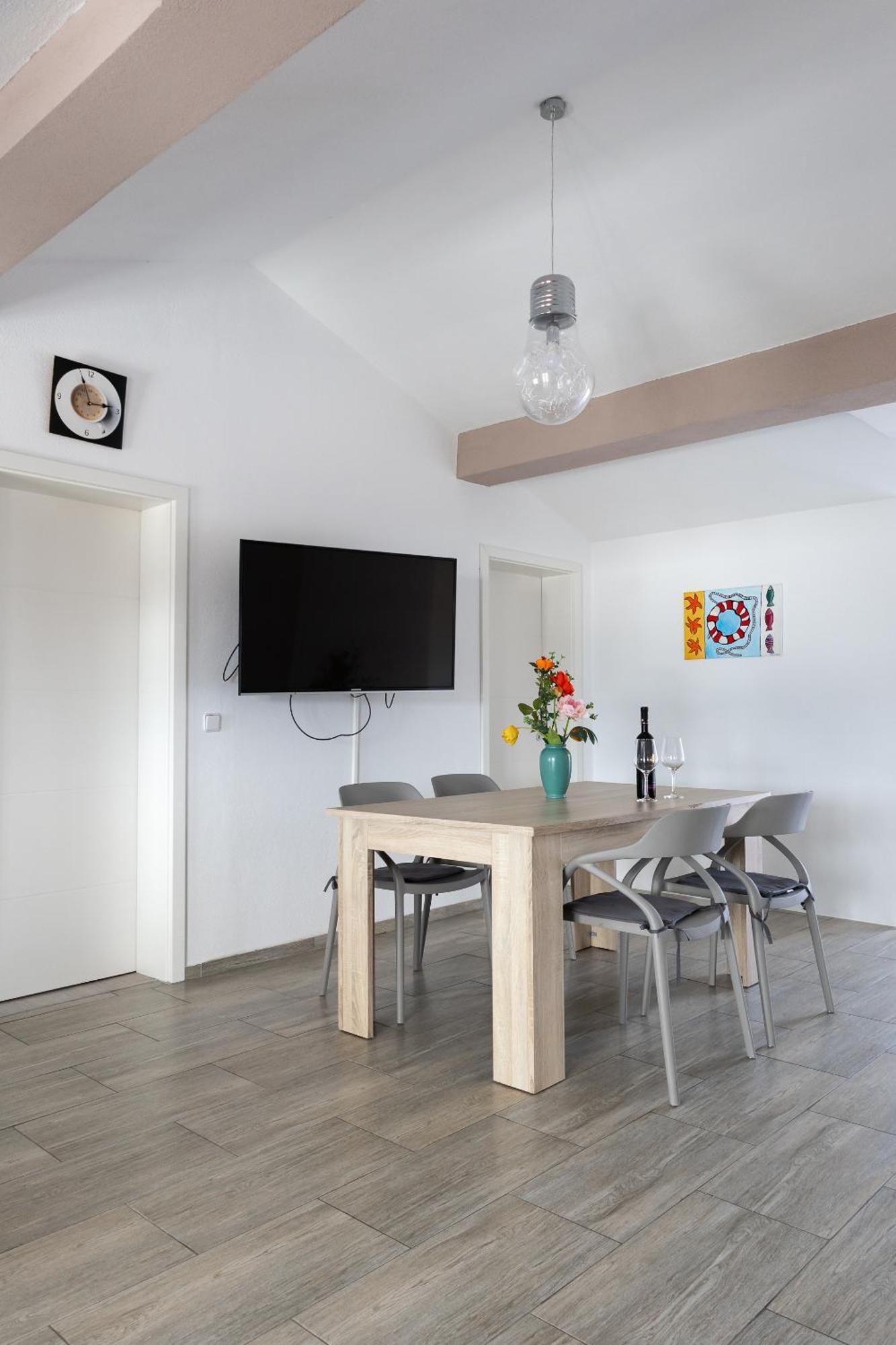 Apartments Anita Kruševo エクステリア 写真